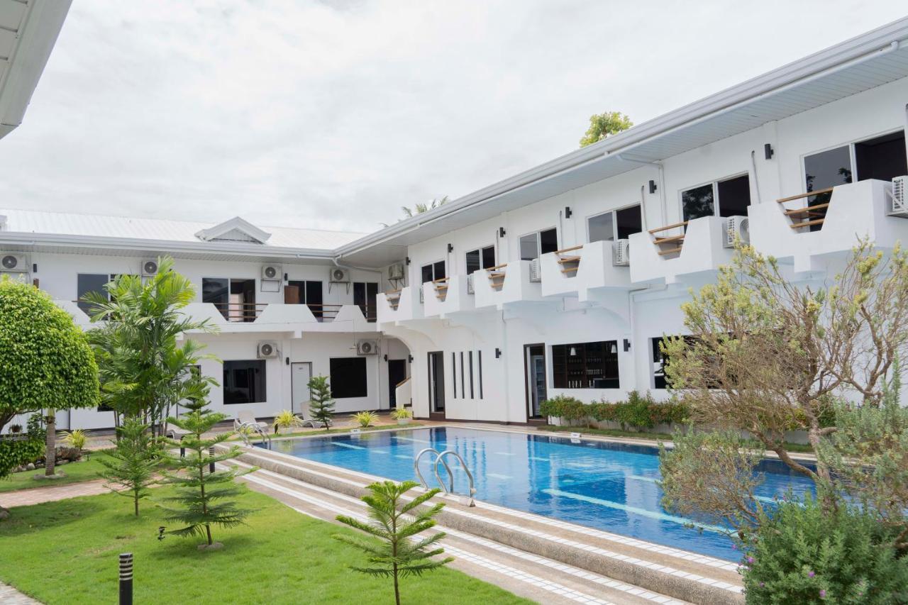 Adela Resort Panglao Extérieur photo