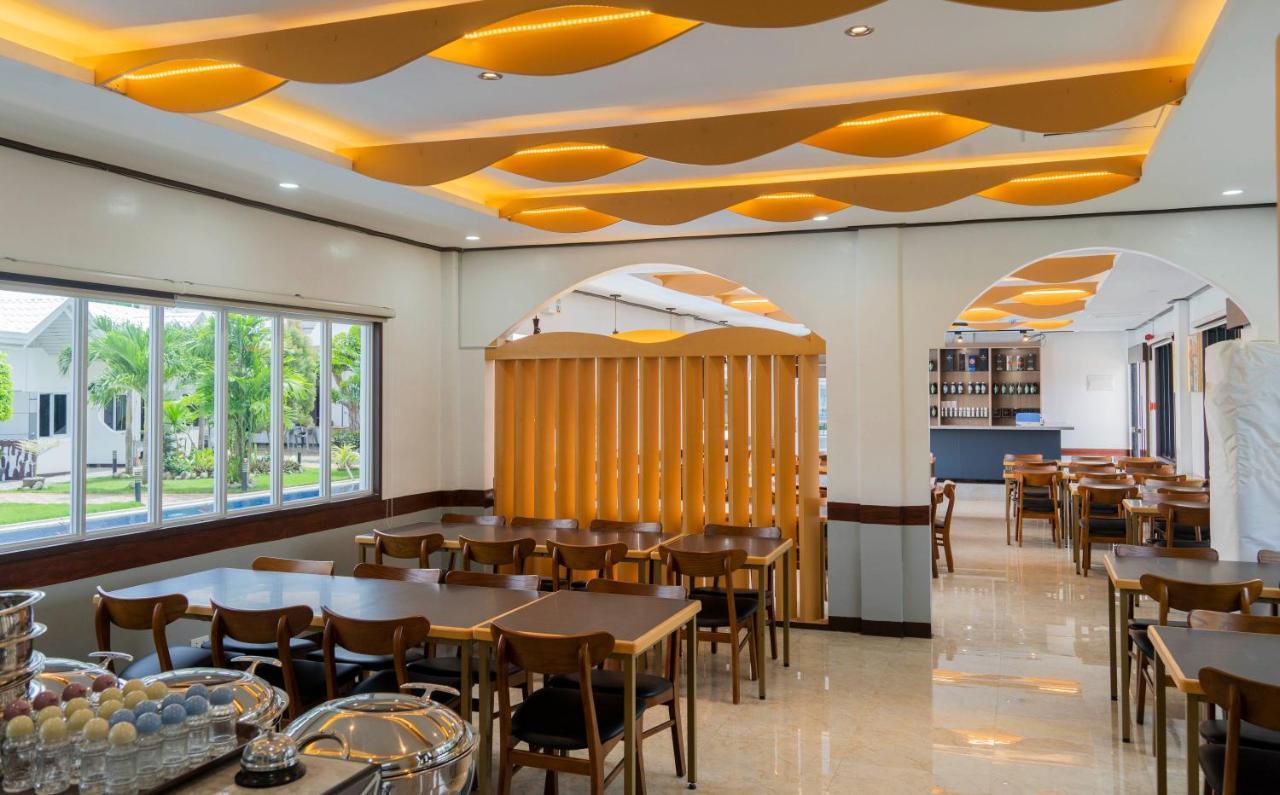 Adela Resort Panglao Extérieur photo