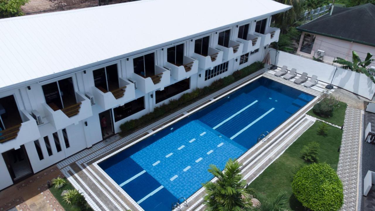 Adela Resort Panglao Extérieur photo