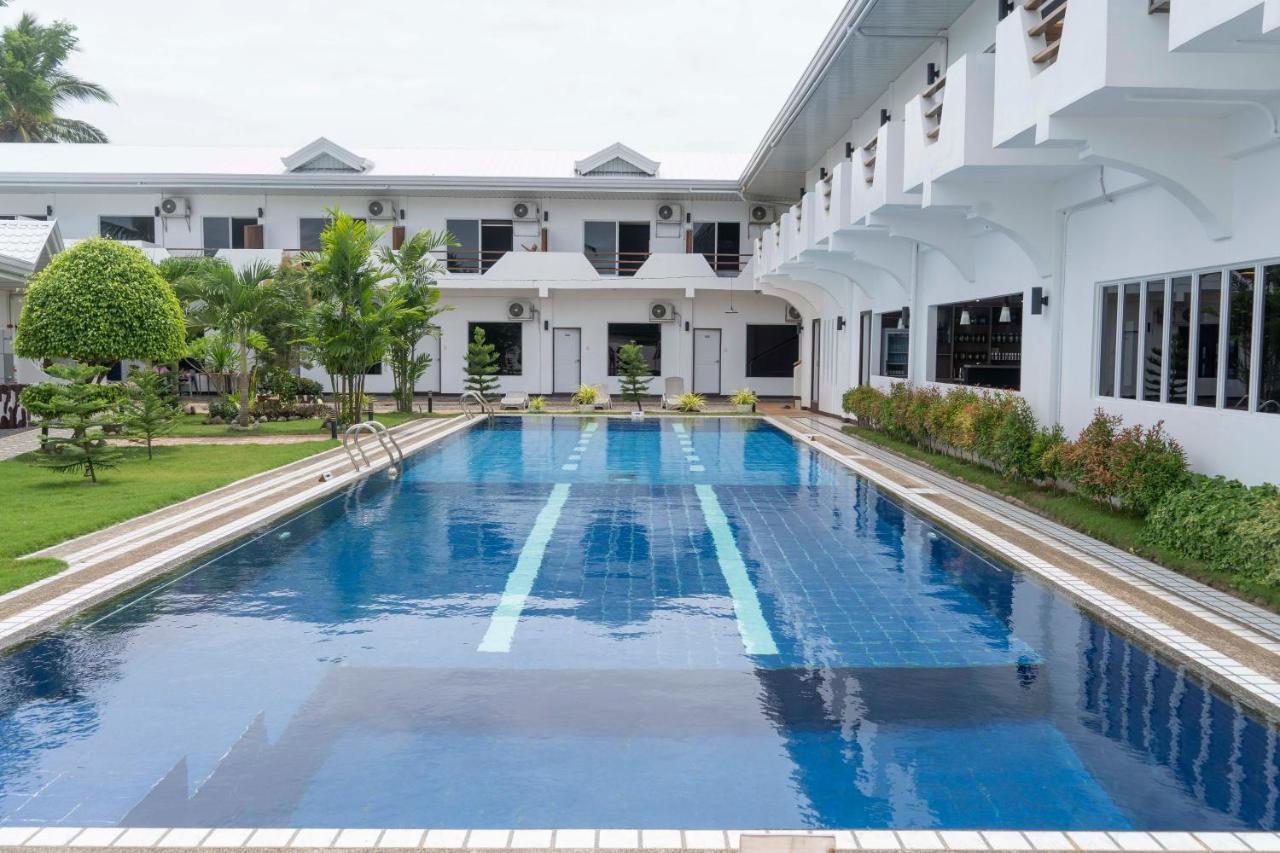 Adela Resort Panglao Extérieur photo